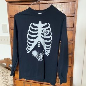 Gildan small maternity top for Halloween